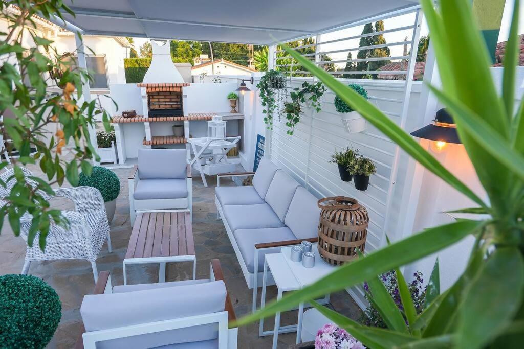 Villa Casacara Marbella Beachside Costabella -Spain Dış mekan fotoğraf