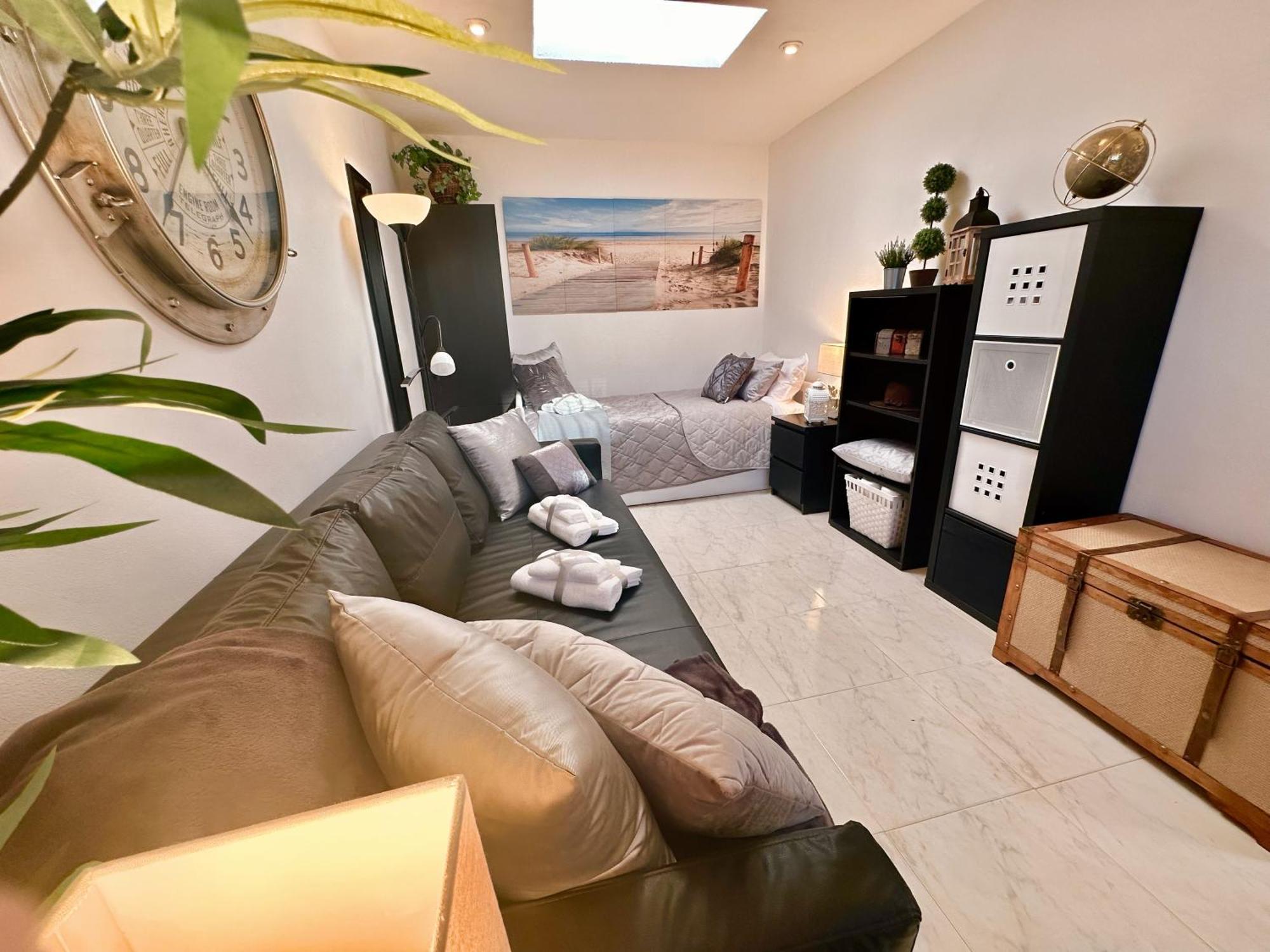 Villa Casacara Marbella Beachside Costabella -Spain Dış mekan fotoğraf