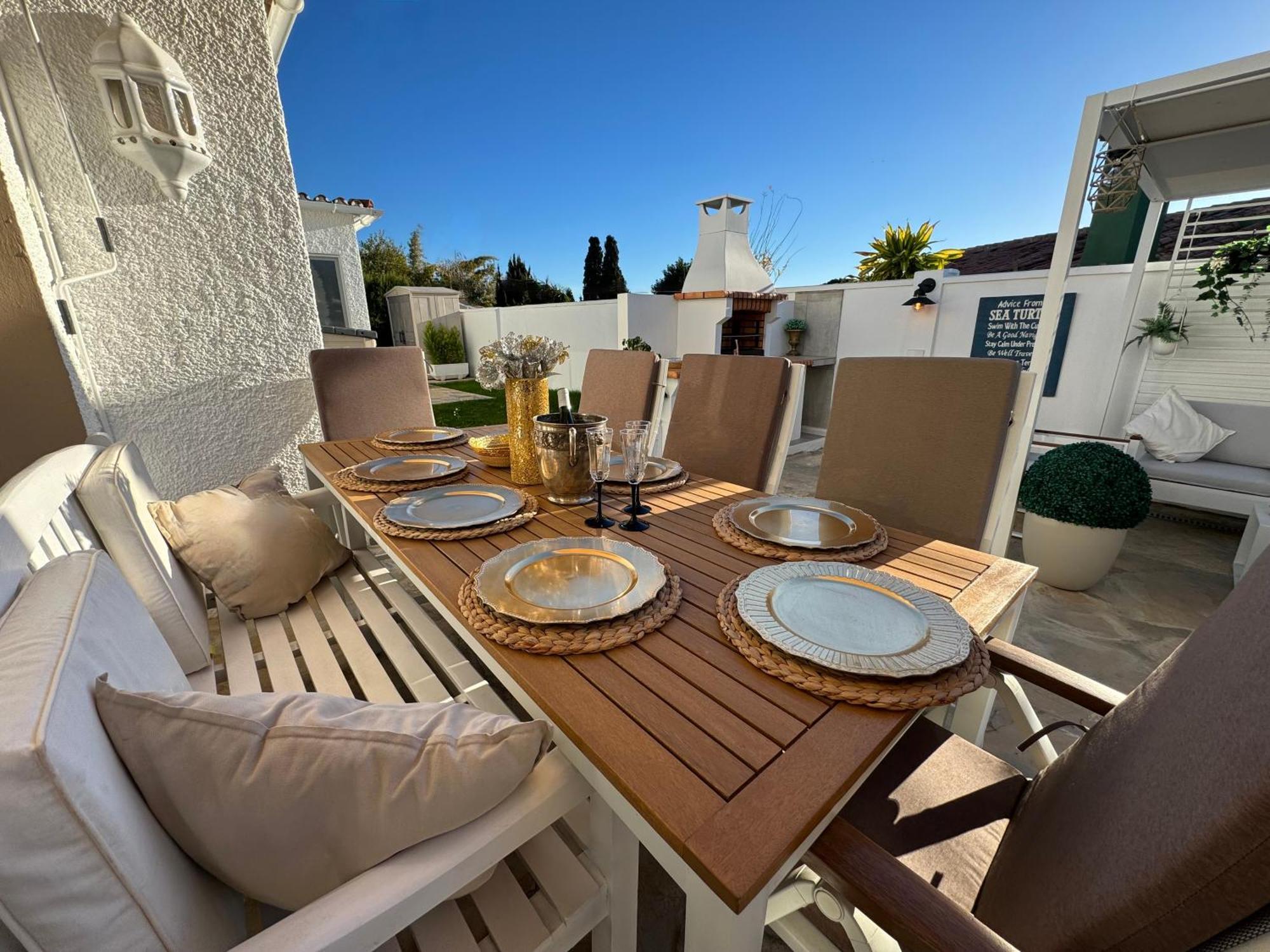 Villa Casacara Marbella Beachside Costabella -Spain Dış mekan fotoğraf