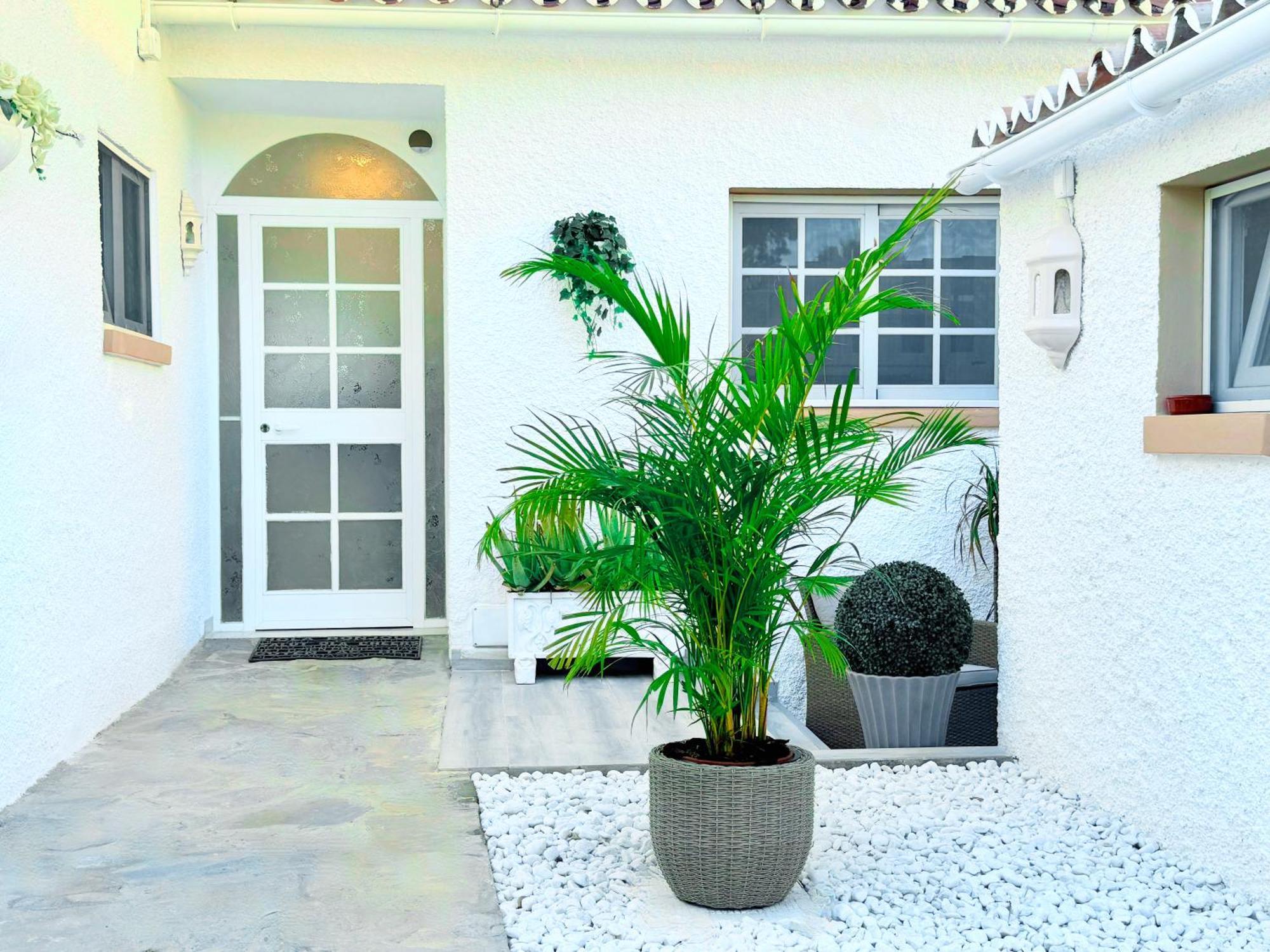 Villa Casacara Marbella Beachside Costabella -Spain Dış mekan fotoğraf