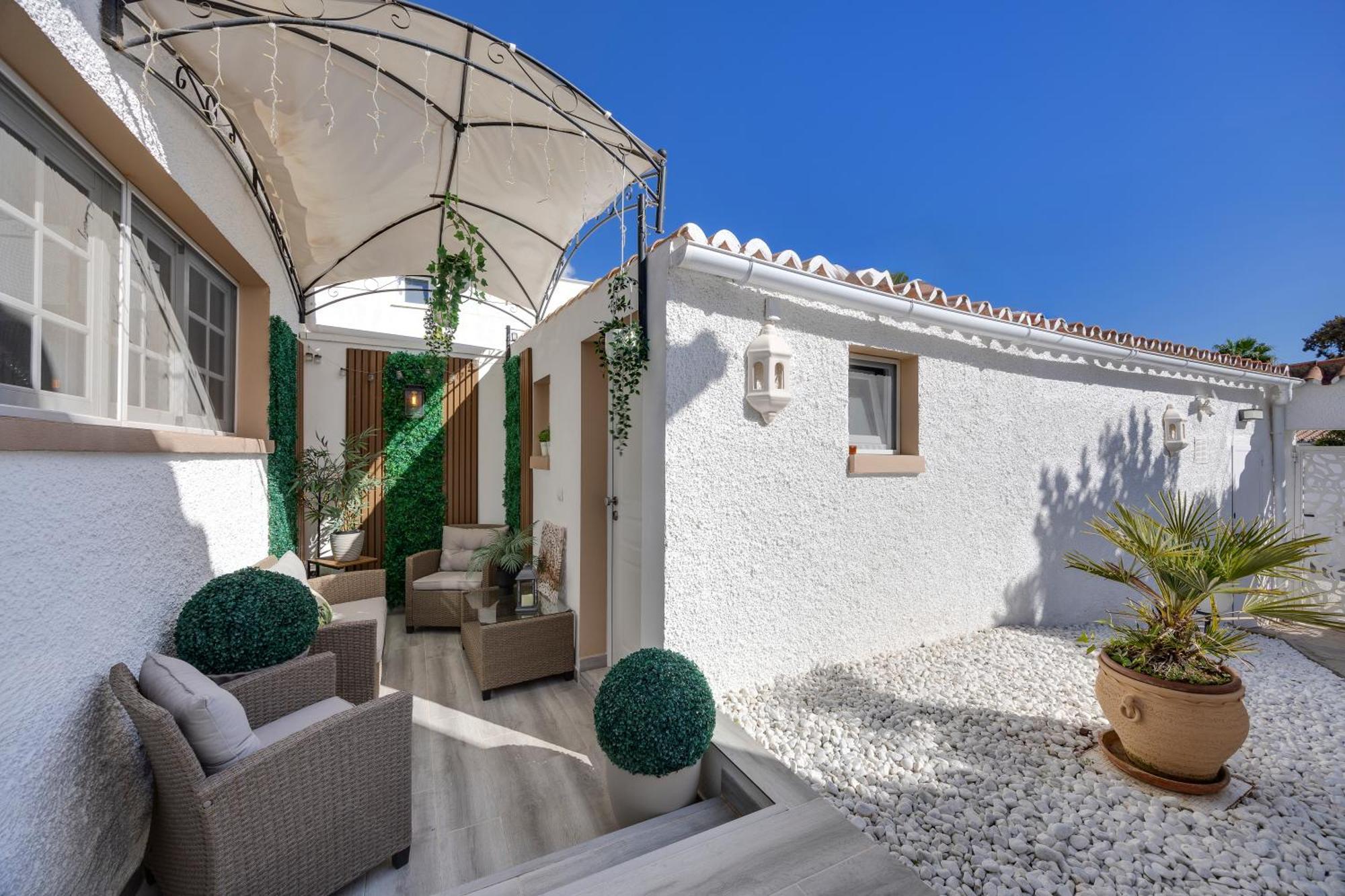 Villa Casacara Marbella Beachside Costabella -Spain Dış mekan fotoğraf