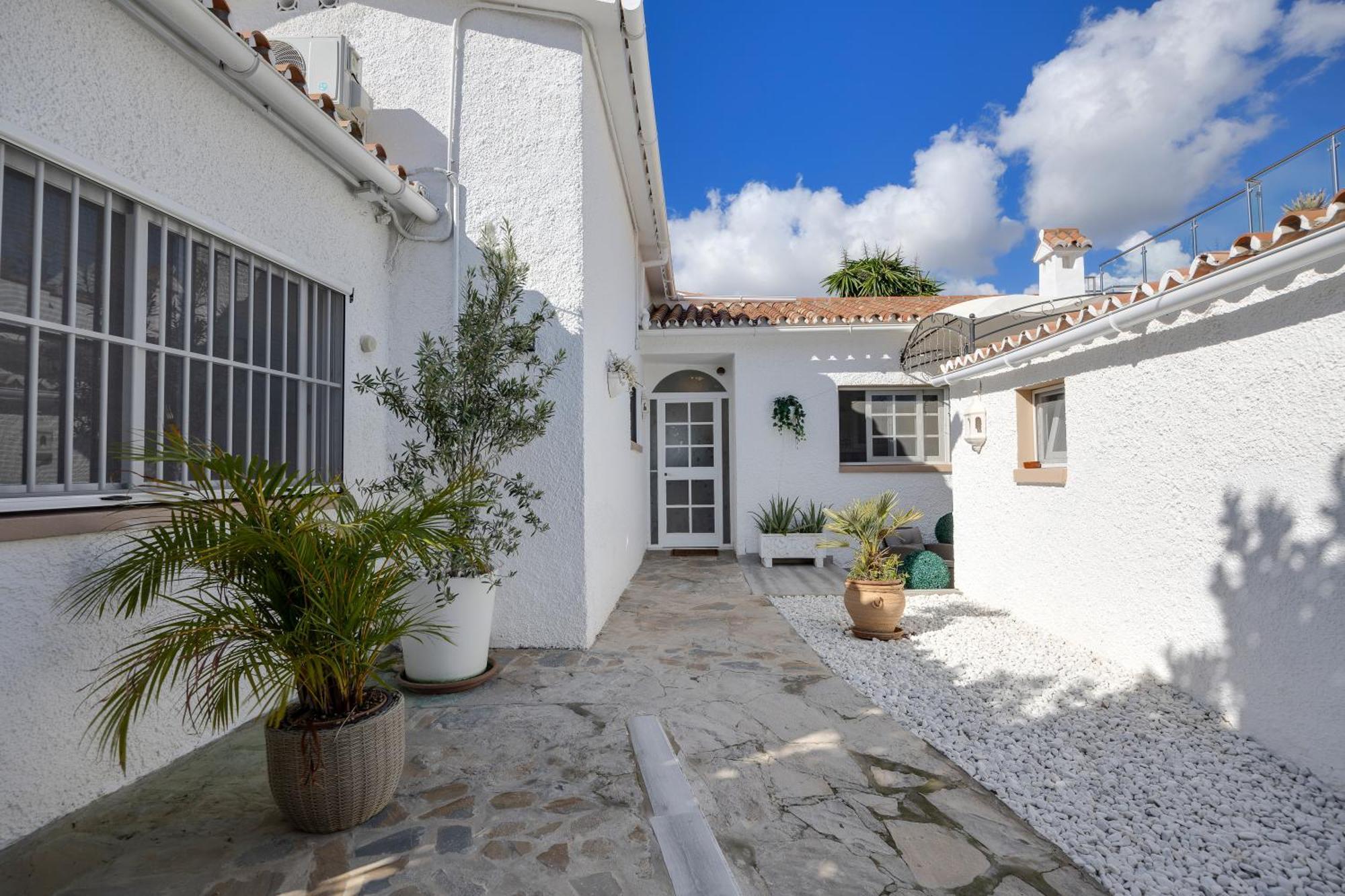 Villa Casacara Marbella Beachside Costabella -Spain Dış mekan fotoğraf