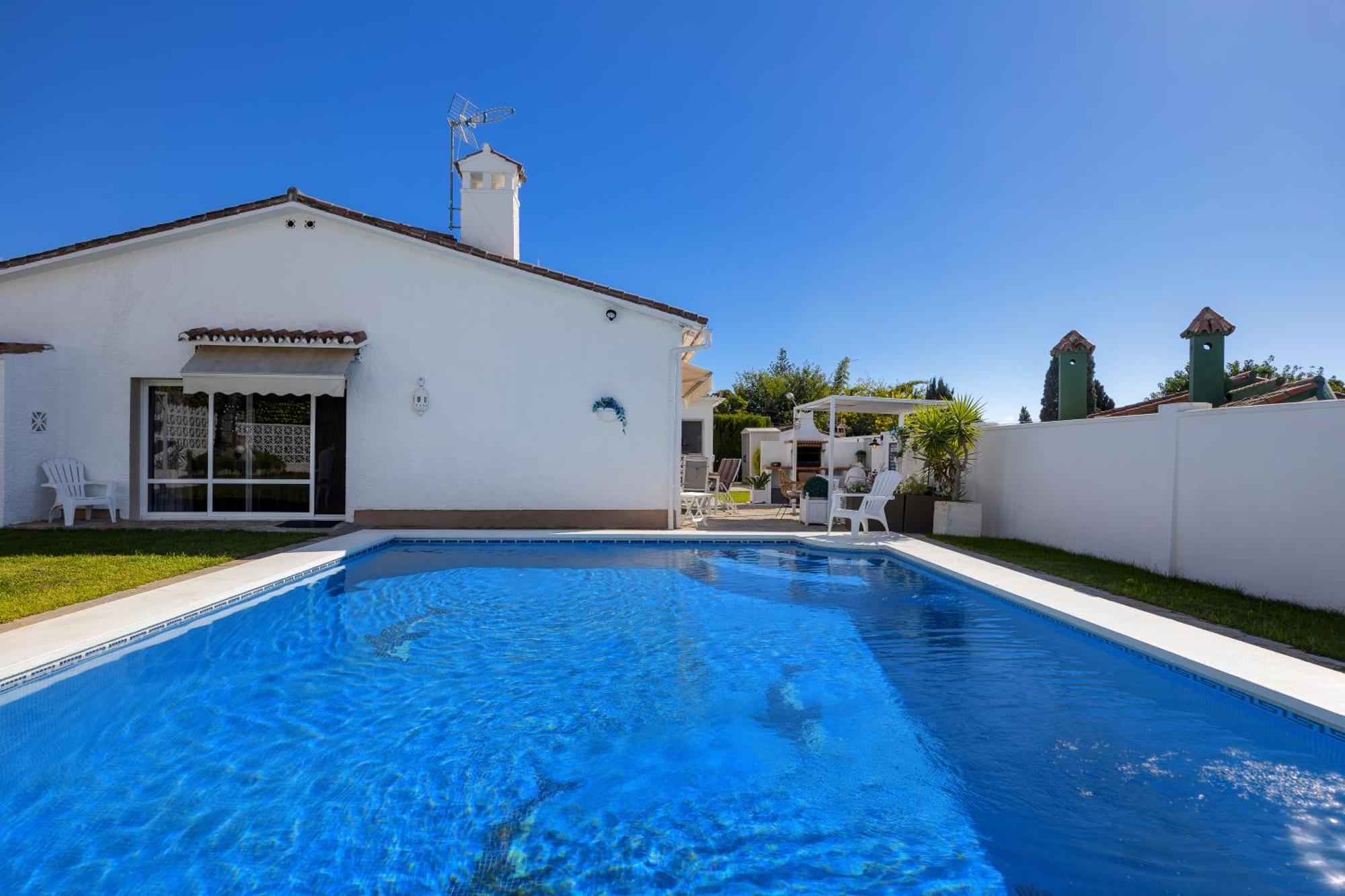 Villa Casacara Marbella Beachside Costabella -Spain Dış mekan fotoğraf