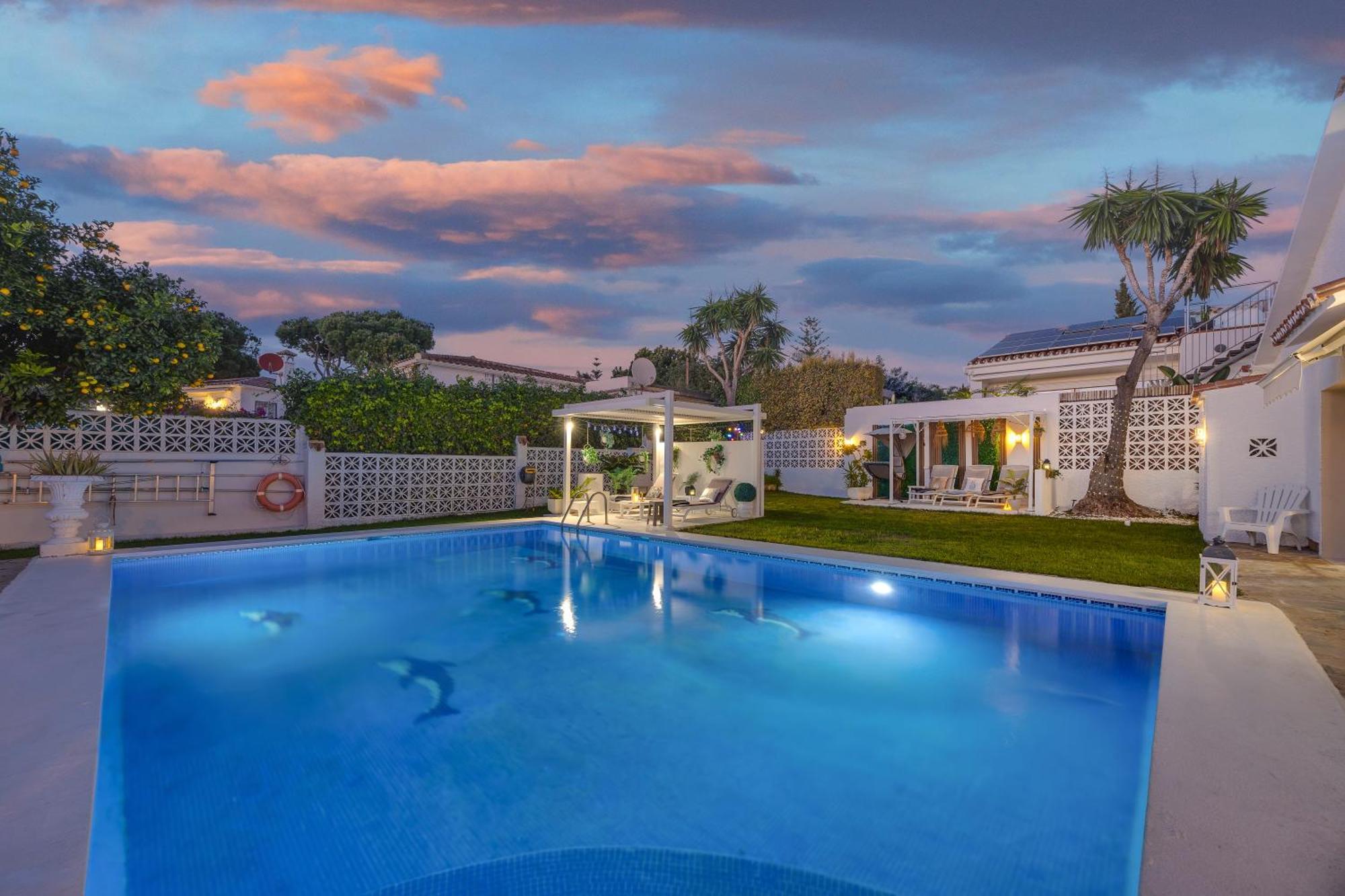 Villa Casacara Marbella Beachside Costabella -Spain Dış mekan fotoğraf