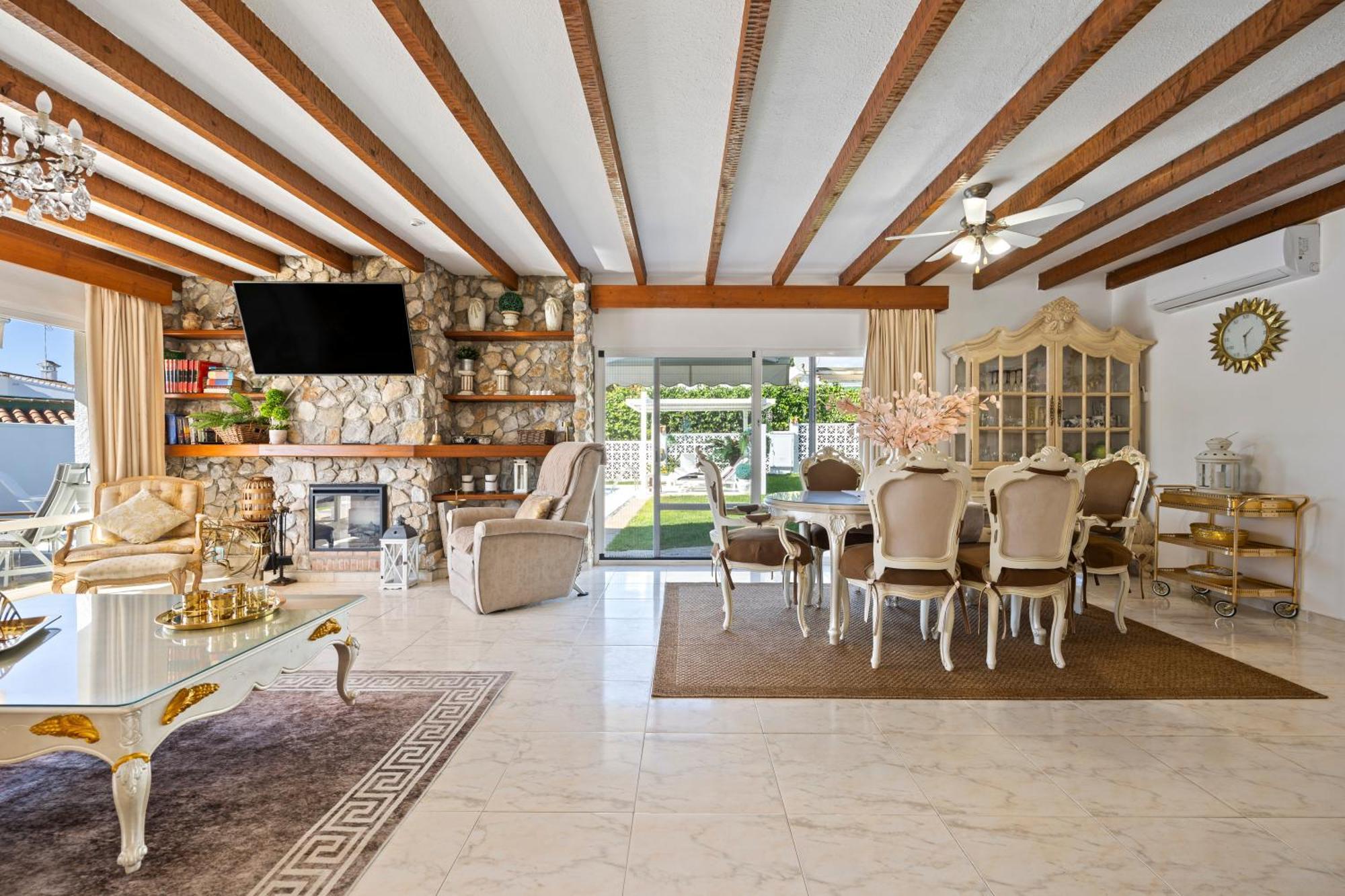 Villa Casacara Marbella Beachside Costabella -Spain Dış mekan fotoğraf