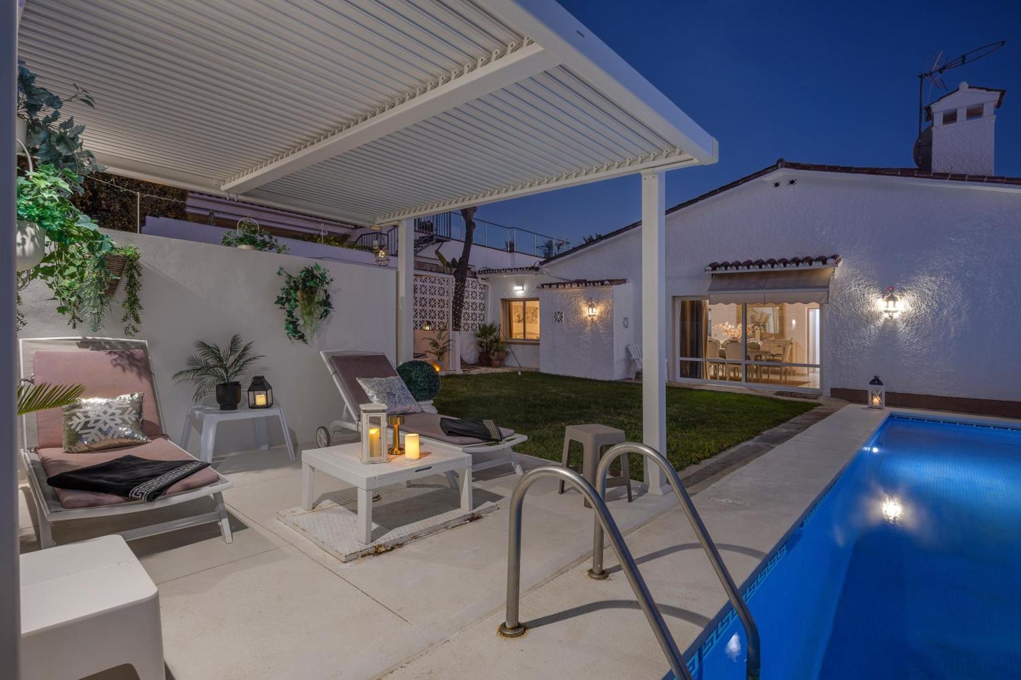 Villa Casacara Marbella Beachside Costabella -Spain Dış mekan fotoğraf