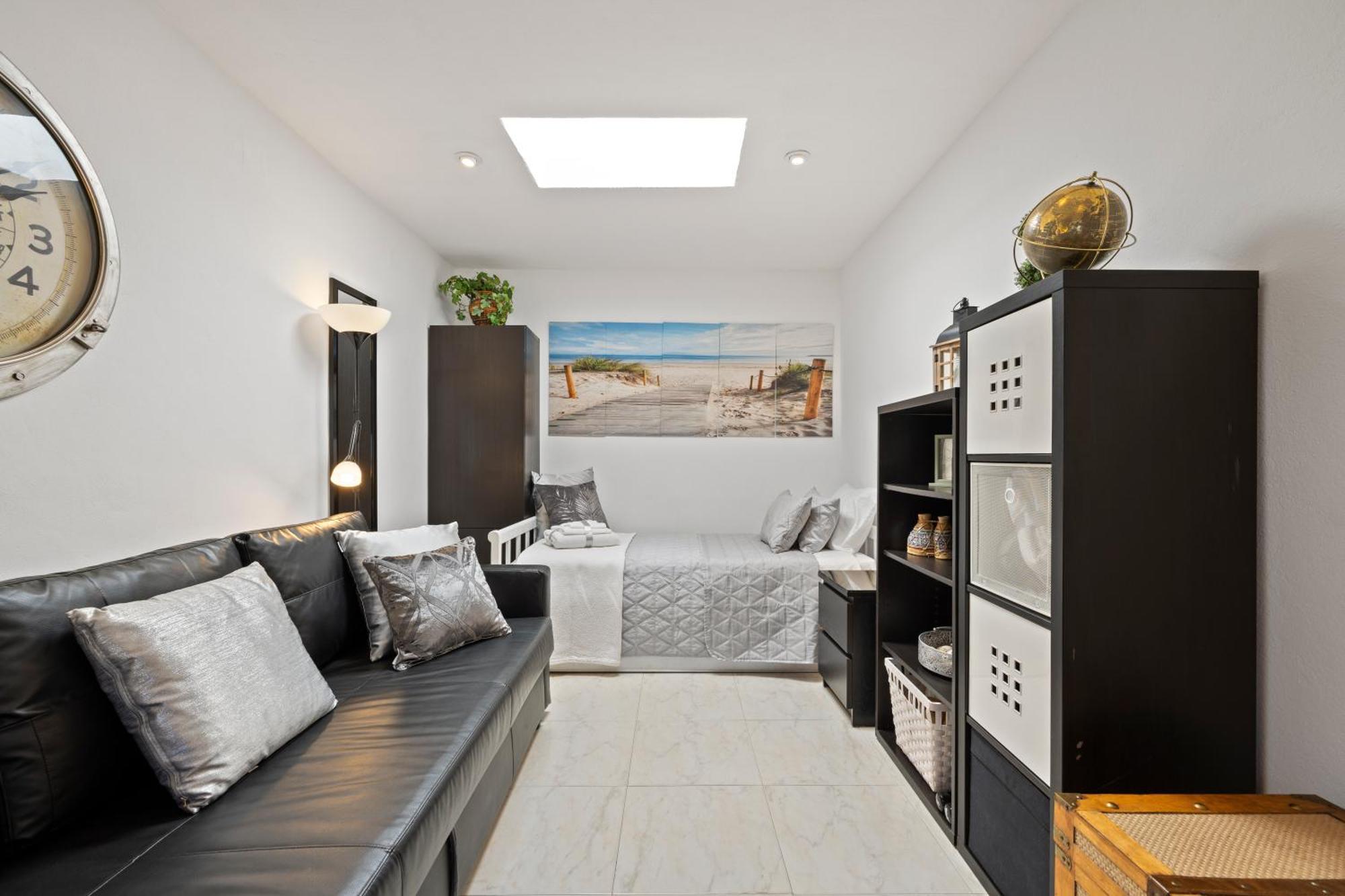 Villa Casacara Marbella Beachside Costabella -Spain Dış mekan fotoğraf